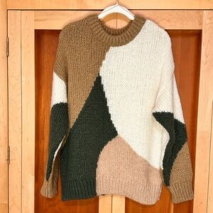 Elegant Zara Colorblock Crew Neck Sweater - Cream, Green, Khaki size medium